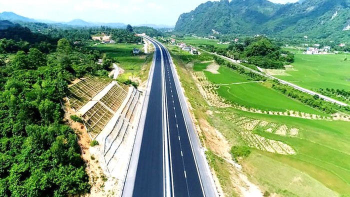 INFOGRAPHIC: Giải ngân 12 dự án quan trọng quốc gia ngành Giao thông vận tải