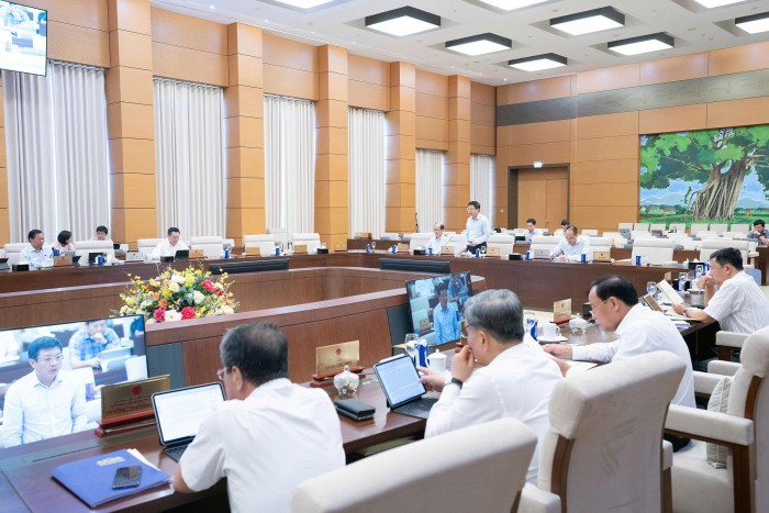 Đảm bảo tính thống nhất giữa Luật Tiết kiệm, chống lãng phí với các luật chuyên ngành