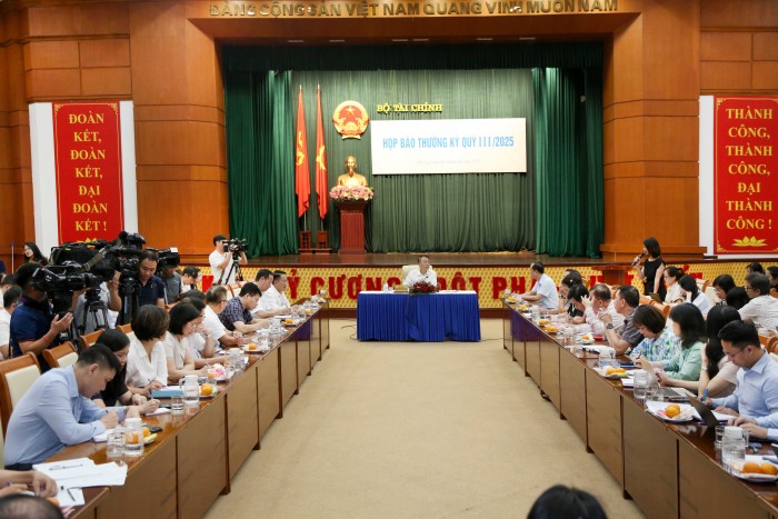 Nhiều dư địa bứt phá, thu ngân sách 9 tháng tăng mạnh