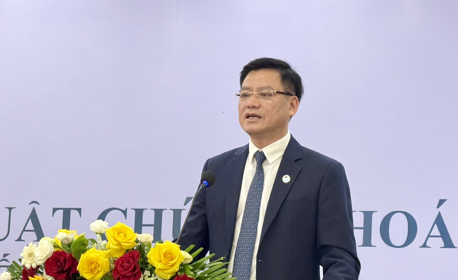 Phó Chủ tịch UBCKNN Hoàng Văn Thu phát biểu tại Hội nghị. 