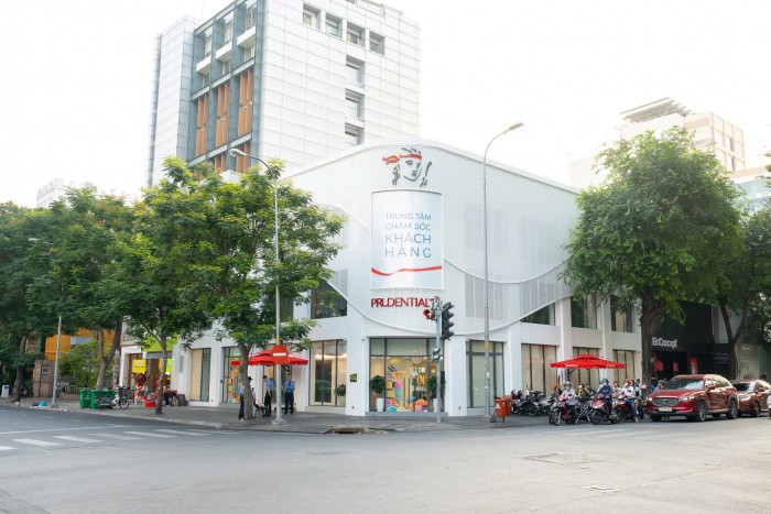 Prudential Việt Nam chi trả nhanh 3 trường hợp khách hàng bị ảnh hưởng bão lũ tại miền Trung