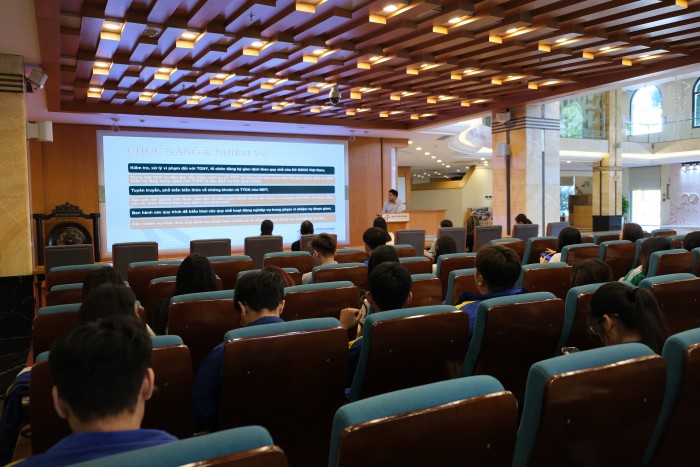 HNX tiếp đoàn sinh viên Khoa Tài chính Ngân hàng, Trường Đại học Lâm Nghiệp