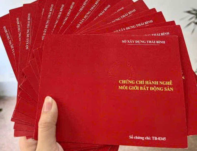 Ban hành quy định mới về lệ phí cấp Chứng chỉ hành nghề môi giới bất động sản.