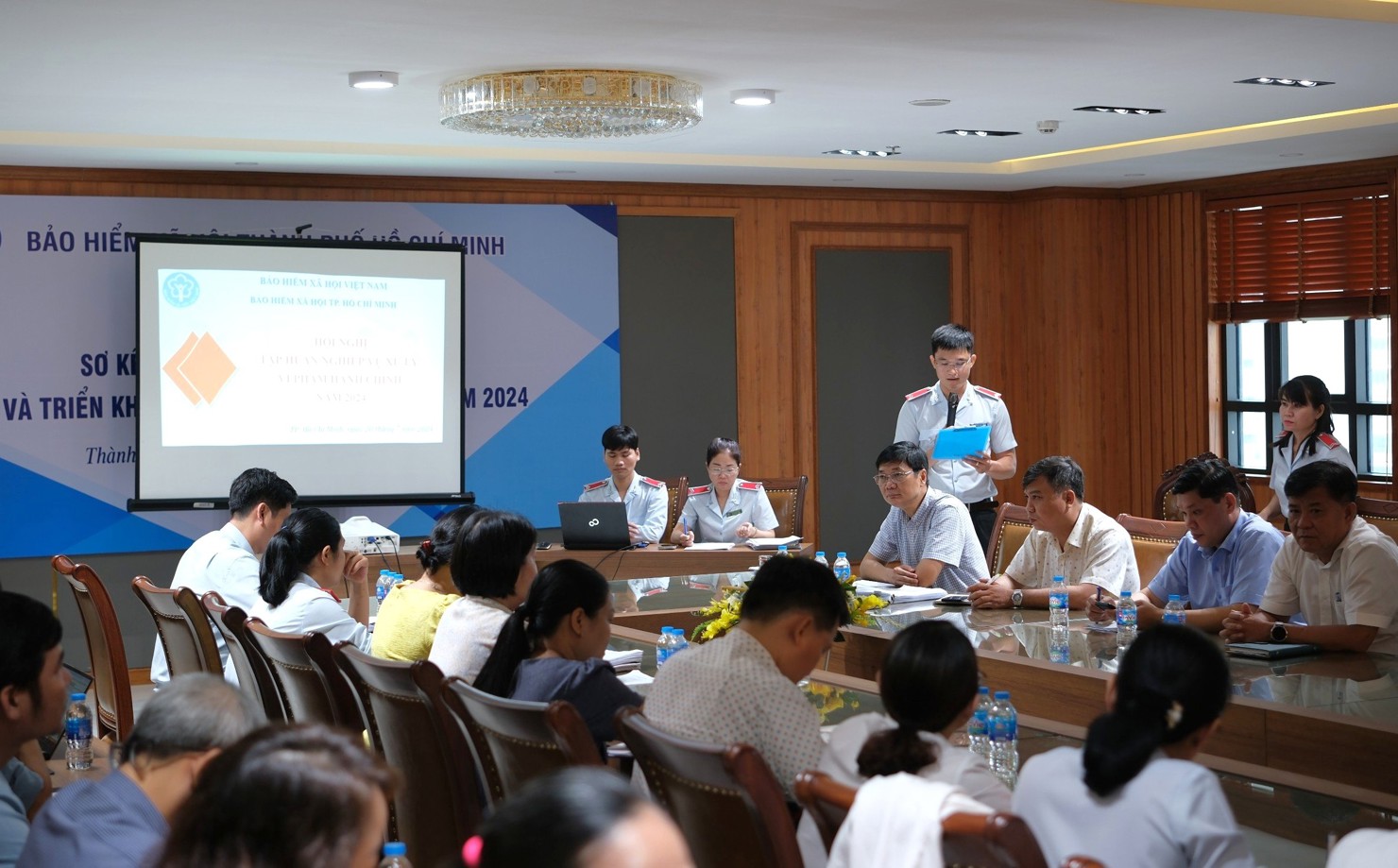 BHXH TP. Hồ Chí Minh tập huấn nghiệp vụ xử lý vi phạm trong lĩnh vực BHXH. Ảnh: PT