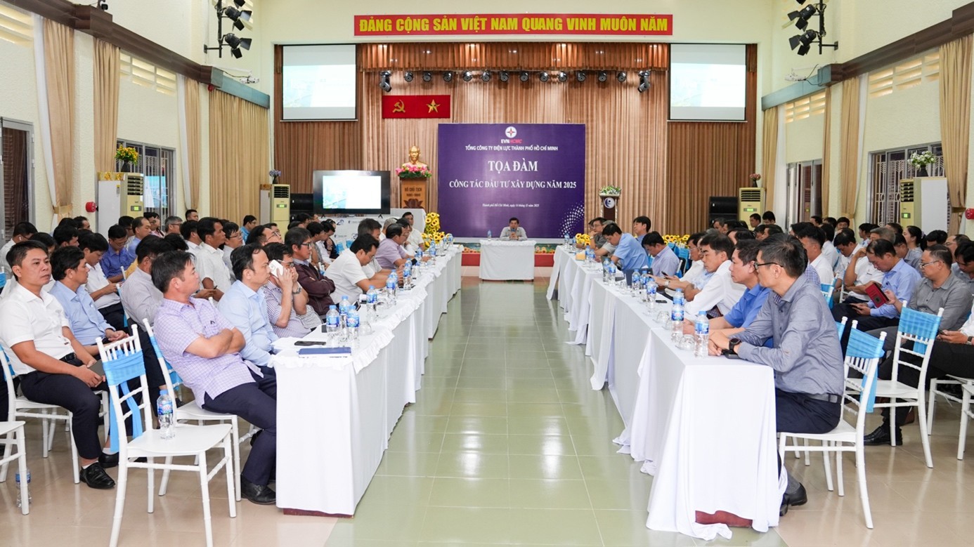 Quang cảnh buổi tọa đàm