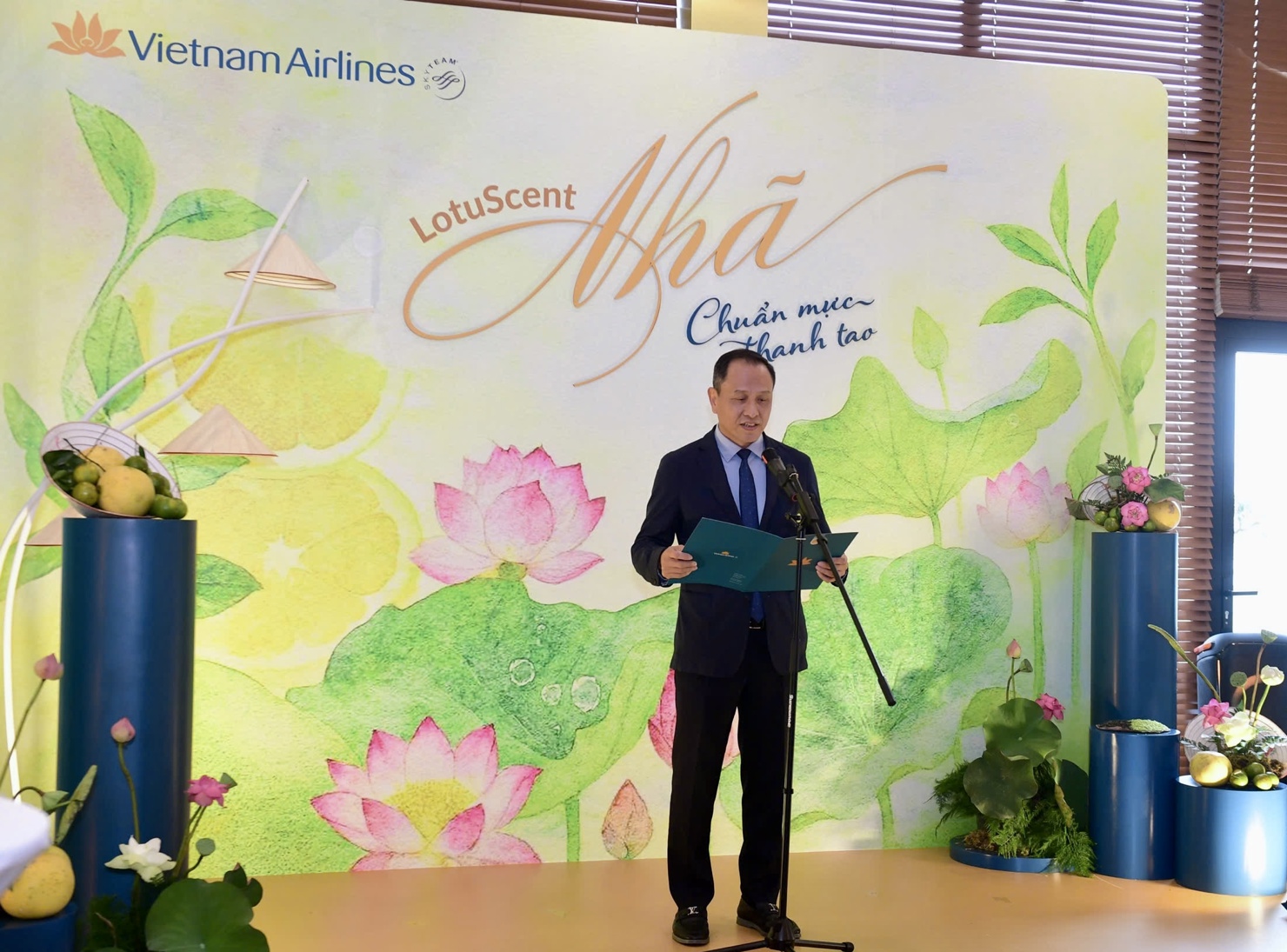 Tổng giám đốc Lê Hồng Hà chia sẻ: Nhã là một thành tố quan trọng trong phong cách phục vụ và là bước tiến thiết thực trên hành trình hướng tới hãng hàng không 5 sao quốc tế mang bản sắc Việt Nam.