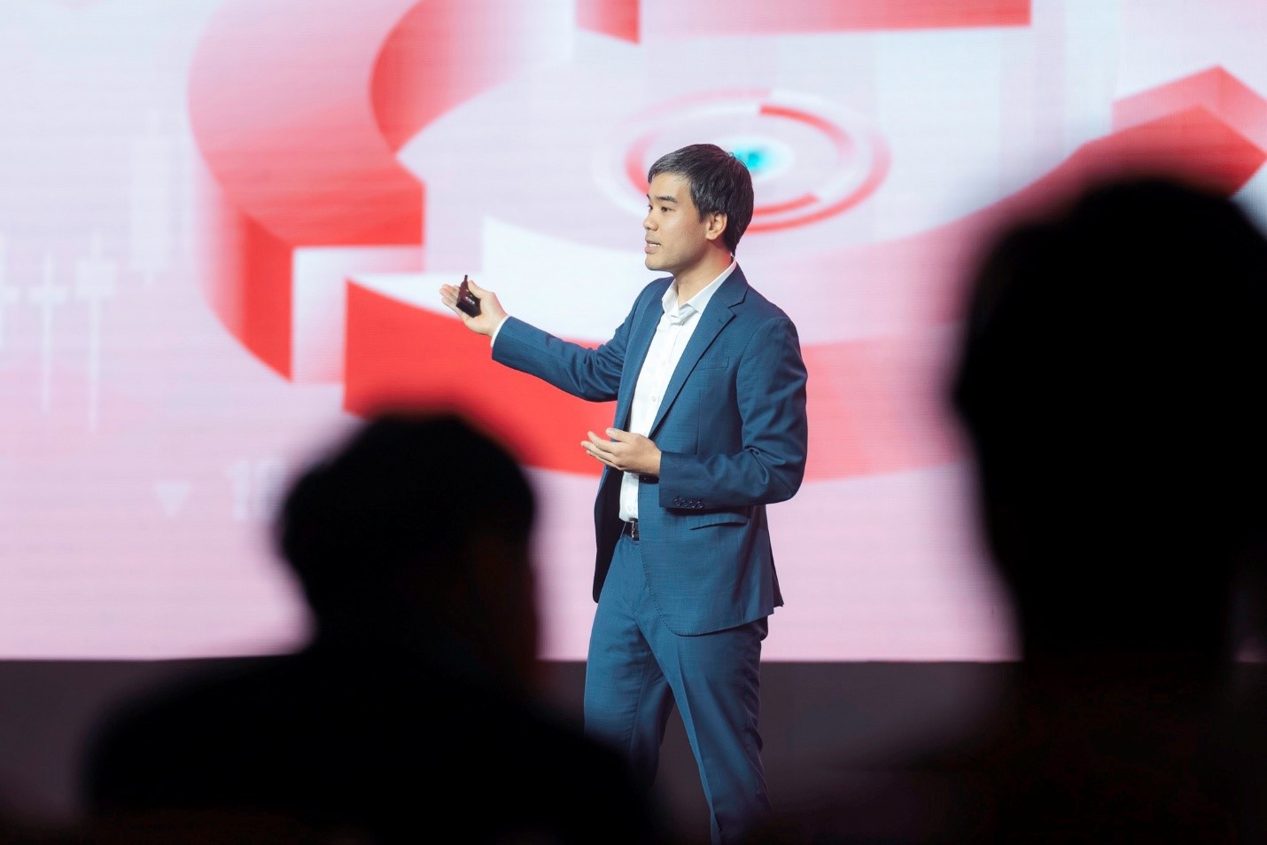 Ông Nguyễn Đức Bình - Giám đốc Công nghệ Chứng khoán DNSE giới thiệu giải pháp Open API mới