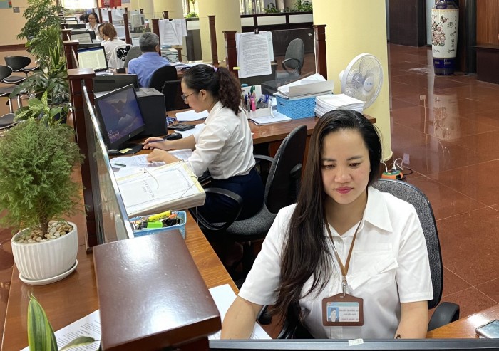 Bài 3: Đẩy mạnh cải cách hành chính, chuyển đổi số, tăng tốc hoàn thành mục tiêu năm 2025