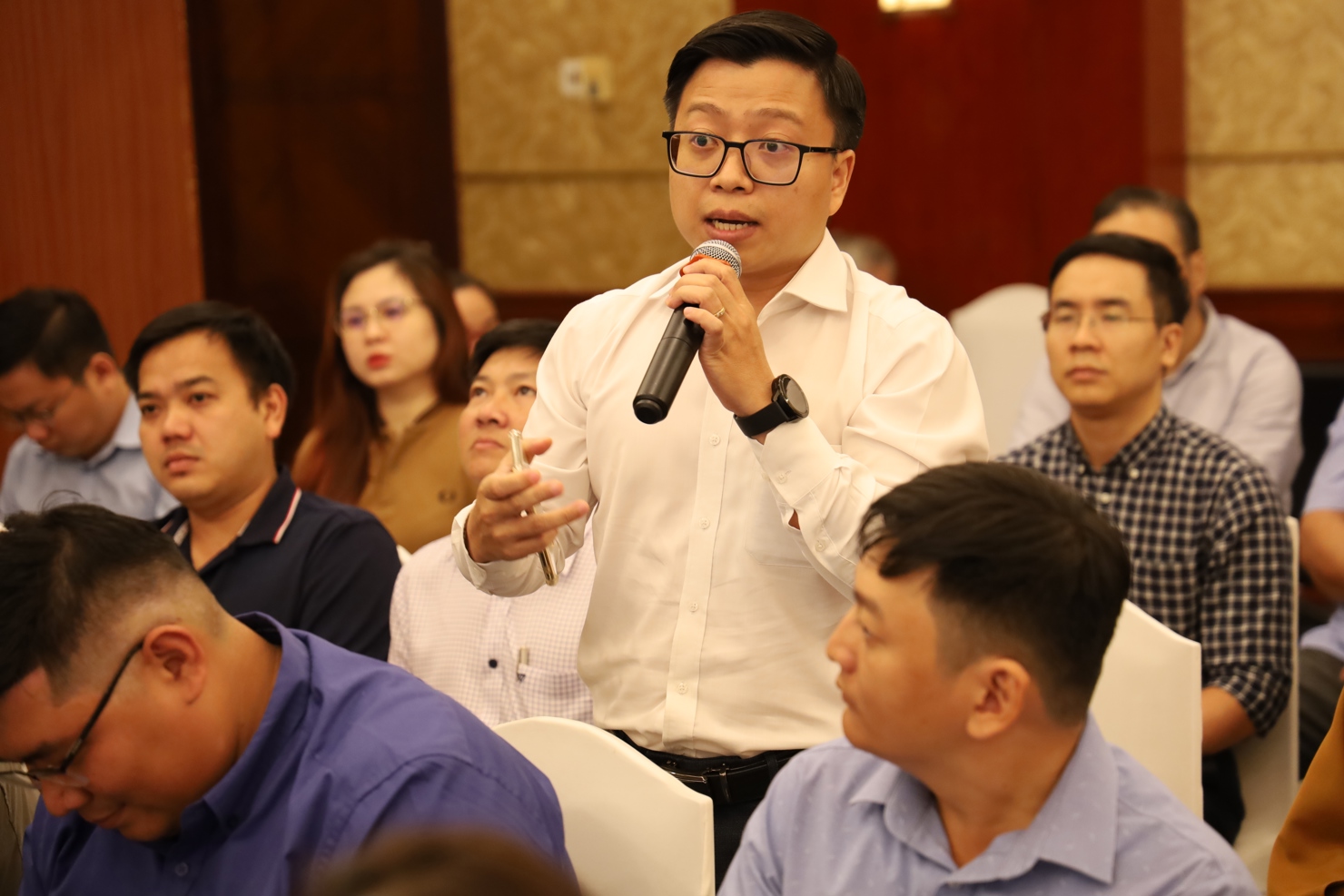 Đại diện doanh nghiệp nêu ý kiến tại Diễn đàn. 