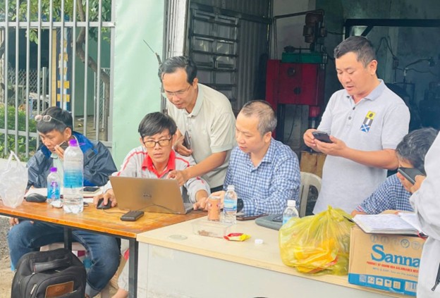 Ban lãnh đạo Viettel Khánh Hòa ứng trực 24/24 cùng anh em triển khai ứng cứu thông tin