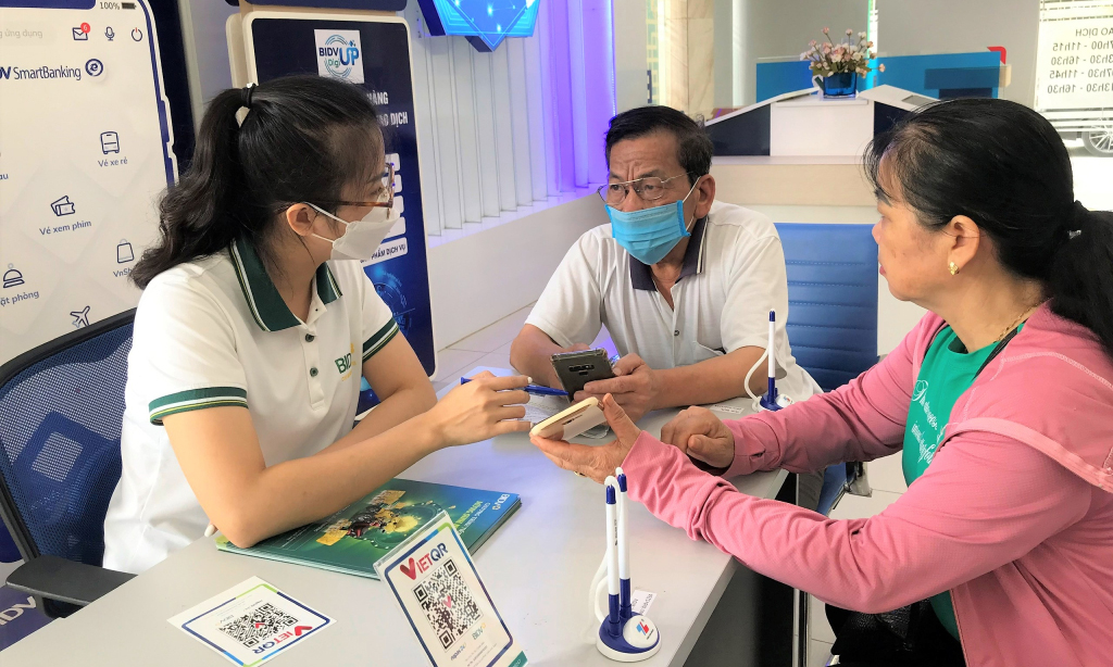 BHXH Việt Nam đang hiện đại hóa quy trình chi trả nhằm đáp ứng bối cảnh mới.  