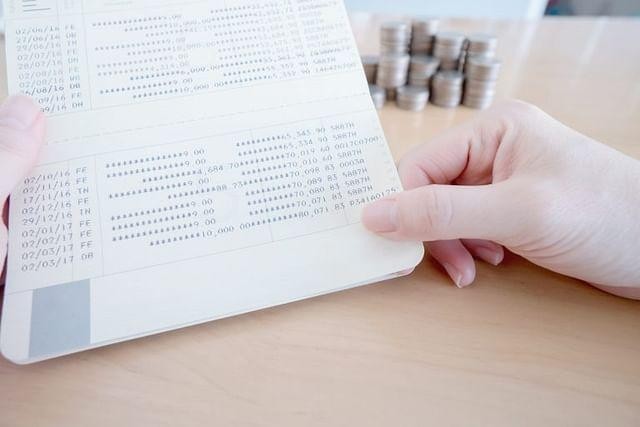 Giải bài toán “Thu nhập cao, vẫn khó tích lũy” của người trẻ