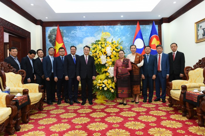 Bộ Tài chính chúc mừng 50 năm Quốc khánh nước Cộng hòa Dân chủ Nhân dân Lào